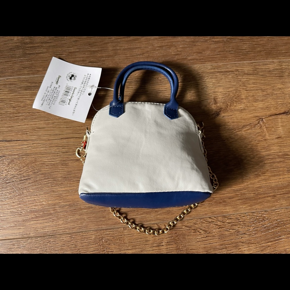 HELLO KITTY-NWT Mini Faux Leather Handbag - Picture 11 of 12